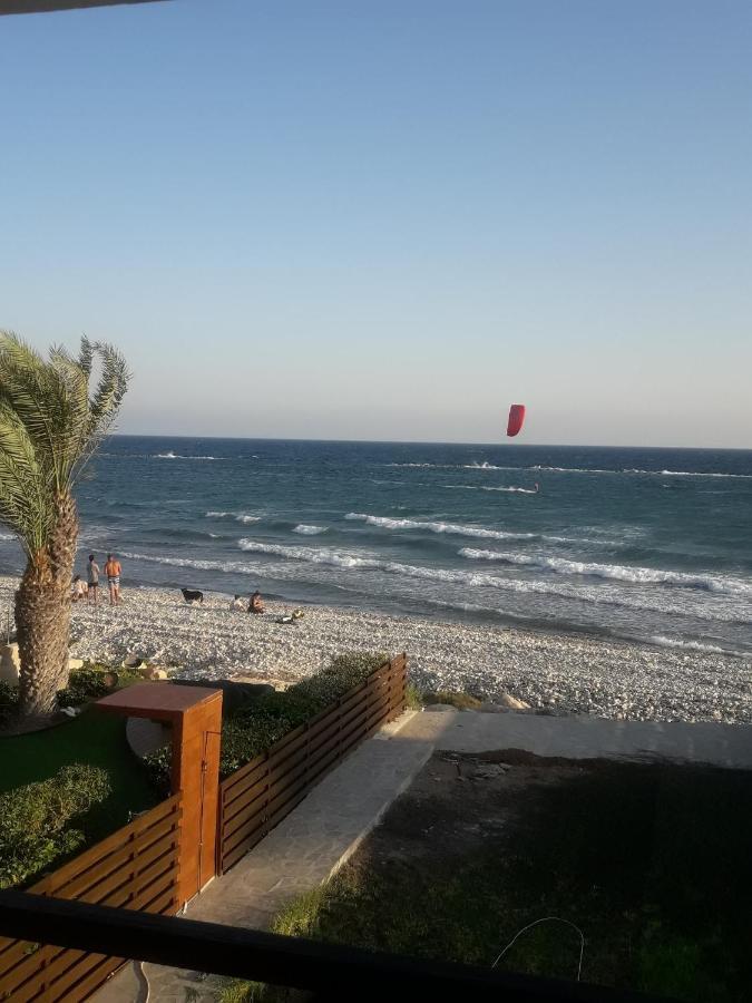Seafront Beach Party Villa Periwolia Zewnętrze zdjęcie